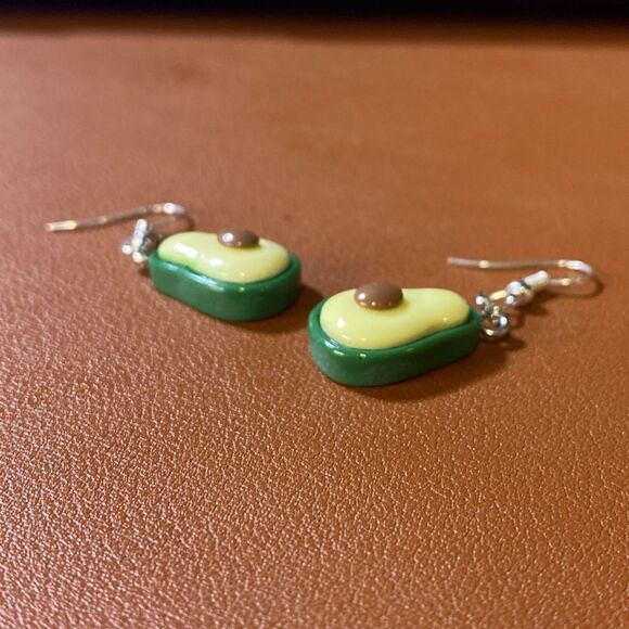 ✨🆕✨Novelty : Banana 🍌 Avocado 🥑 Lays, Cheetos Nutella 3 Dimensional Earrings✨ - Picture 13 of 16